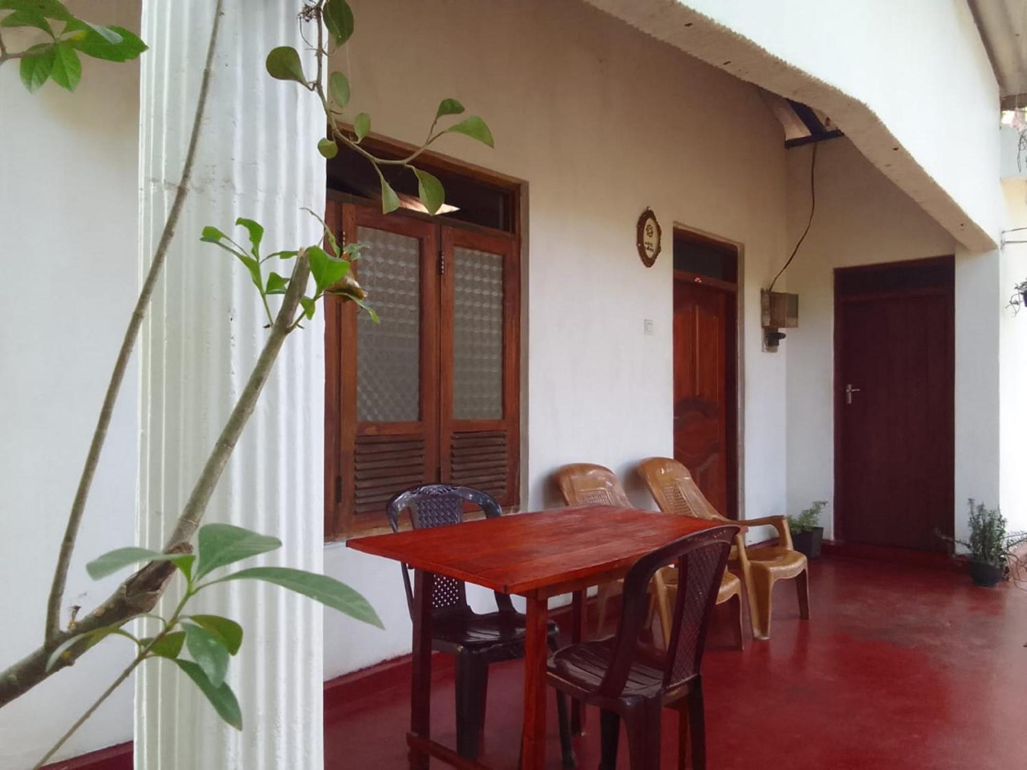 Winstar Homestay Сигирия Екстериор снимка